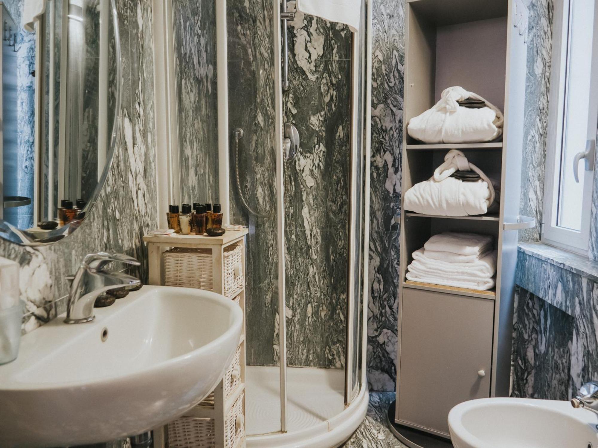 Prestige Boutique Homes - San Babila Милано Екстериор снимка